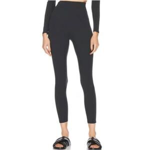 WeWoreWhat Black High Rise Athletic Cropped Leggings